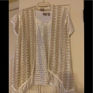 Chico’s 2pc top and vest size 3